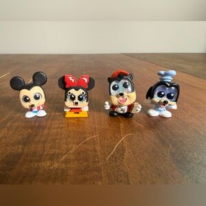 Disney Mickey and friends Doorable bundle